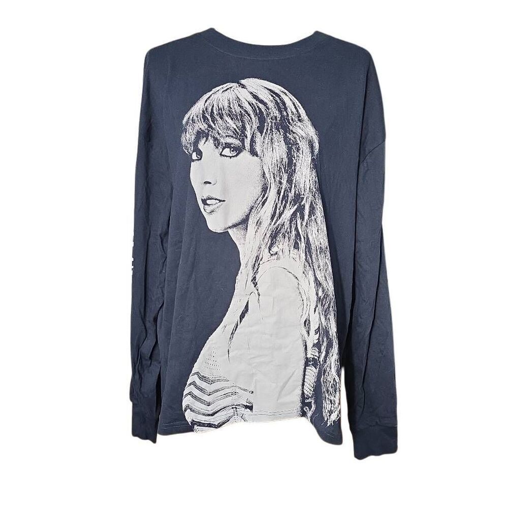 Taylor Swift Unisex Size Large Navy The Eras Tour Long Sleeve Graphic T-Shirt